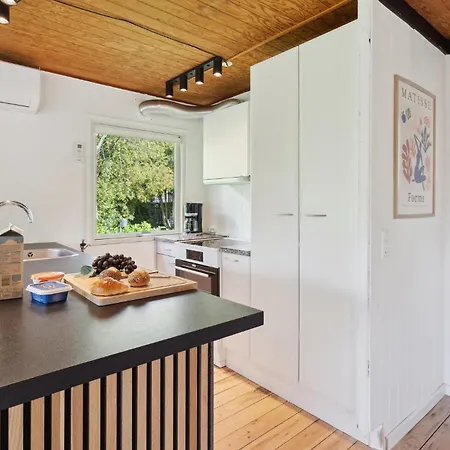 In With Kitchen