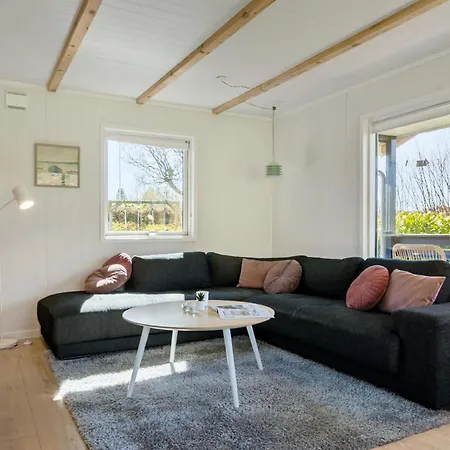 Дом отдыха In With Kitchen *